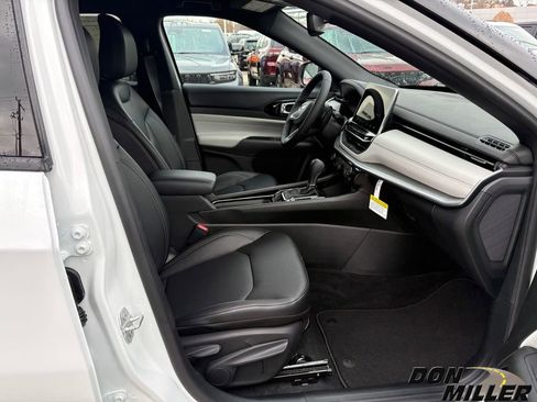 New 2026 Jeep Compass Limited image 21