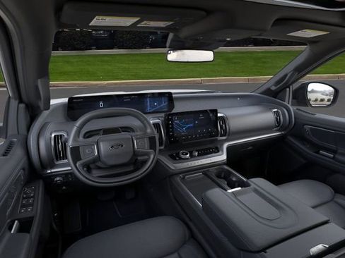 New 2025 Ford Expedition Platinum w/ Stealth Performance Package image 9