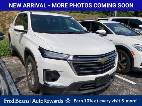 Used 2022 Chevrolet Traverse LT AWD/4WD image 1