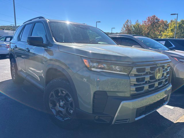 New 2026 Honda Pilot TrailSport image 1