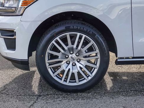 Used 2024 Ford Expedition Max Limited image 10