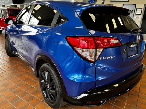 Used 2021 Honda HR-V Sport image 7