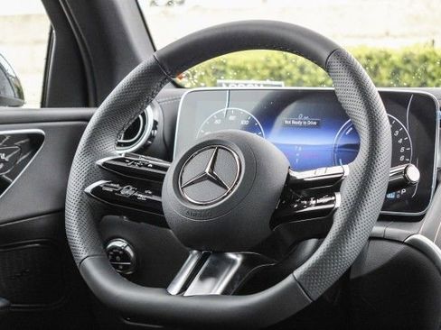New 2025 Mercedes-Benz GLC 350e 4MATIC image 16
