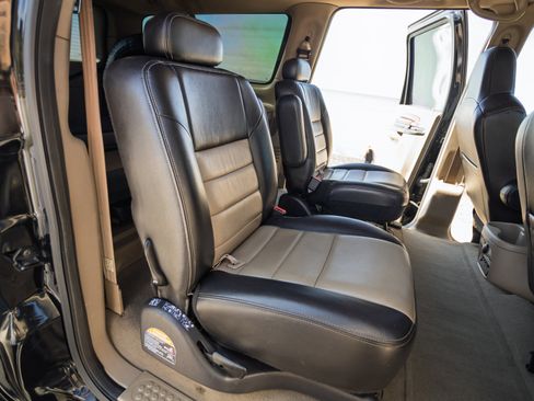 Used 2005 Ford Excursion Eddie Bauer image 22