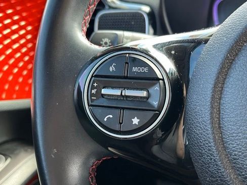 Certified 2023 Kia Soul GT-Line image 32