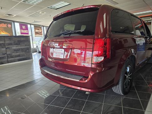 Used 2019 Dodge Grand Caravan GT FWD image 5