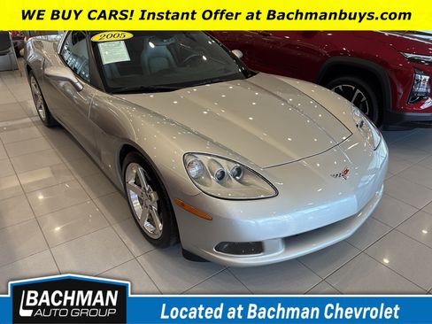 Used 2005 Chevrolet Corvette Coupe w/ Preferred Equipment Group RWD image 1