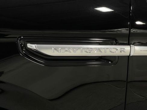 Used 2020 Lincoln Navigator Reserve w/ Luxury Package image 43