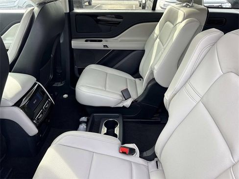 New 2026 Lincoln Aviator Premiere w/ Jet Appearance Package image 18