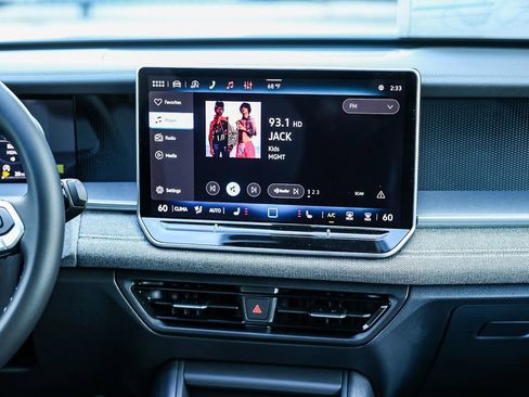 New 2026 Volkswagen Tiguan S image 21