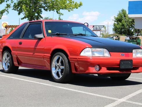 Used 1990 Ford Mustang GT RWD image 4