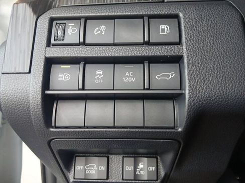 Used 2026 Toyota 4Runner Platinum AWD/4WD image 11