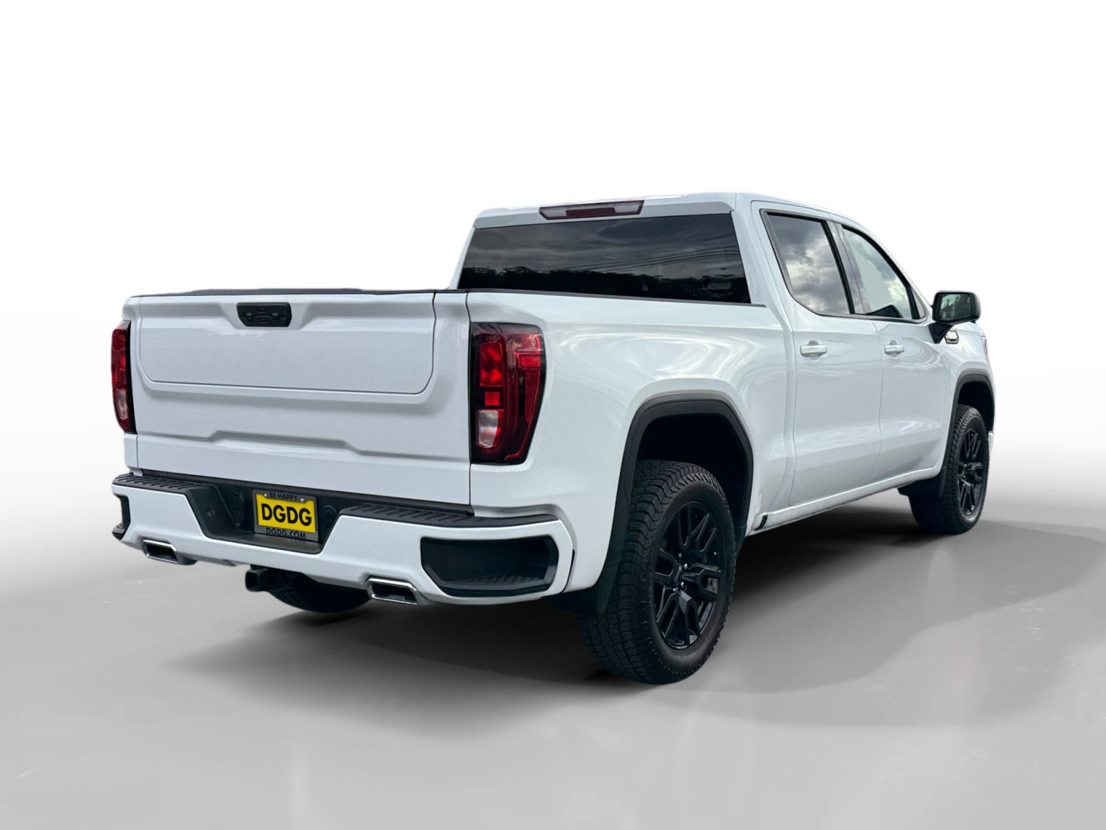 Used 2023 GMC Sierra 1500 Elevation w/ X31 Off-Road Package AWD/4WD image 5