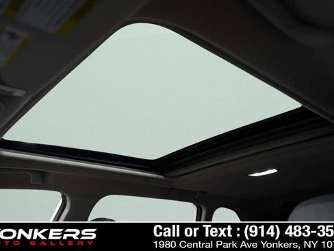 Used 2022 Subaru Forester Touring image 24