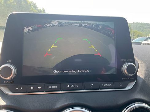 Used 2022 Nissan Sentra SV FWD image 25