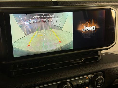 Used 2025 Jeep Wrangler Unlimited Sport S 4xe AWD/4WD image 19