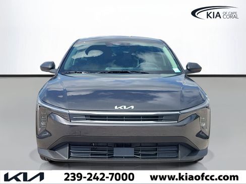 New 2026 Kia K4 FWD image 2