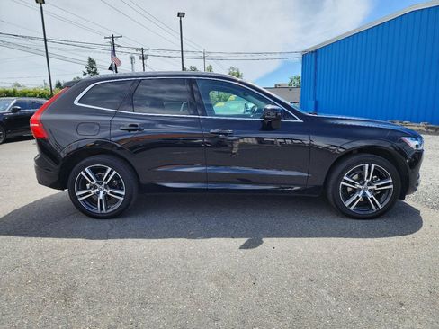 Used 2019 Volvo XC60 T5 Momentum w/ Premium Package AWD/4WD image 7