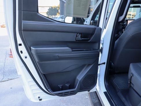 Used 2024 Toyota Tacoma SR5 image 38