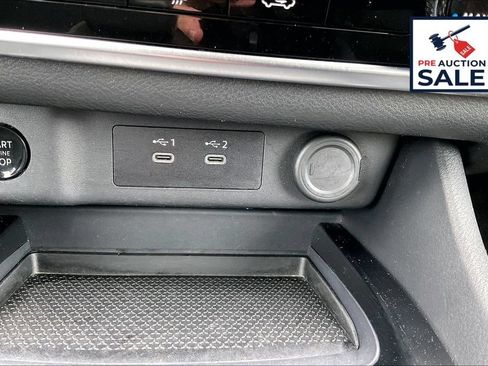 Used 2024 Nissan Rogue S FWD image 32