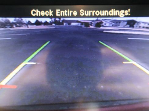 Used 2018 Dodge Grand Caravan SXT w/ Blacktop Package image 34