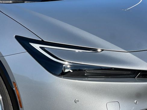 New 2026 Toyota Prius Plug-In Hybrid FWD image 31