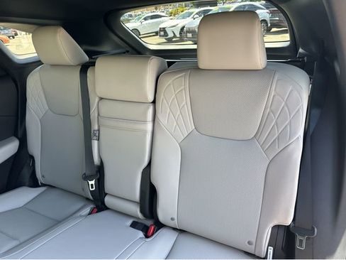 New 2026 Lexus RX 350h image 18