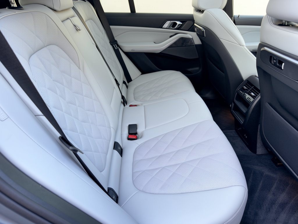 Used 2026 BMW X5 sDrive40i w/ Premium Package RWD image 29
