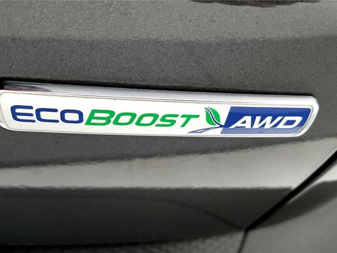 Used 2020 Ford Escape Titanium image 14