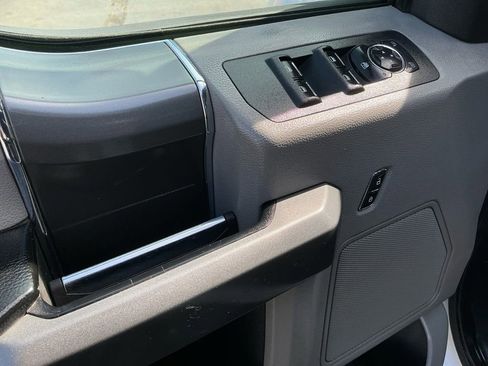 Used 2015 Ford F150 XLT w/ Equipment Group 302A Luxury image 16