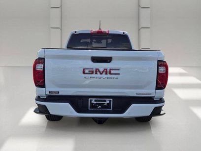 New 2026 GMC Canyon Elevation w/ Convenience Package