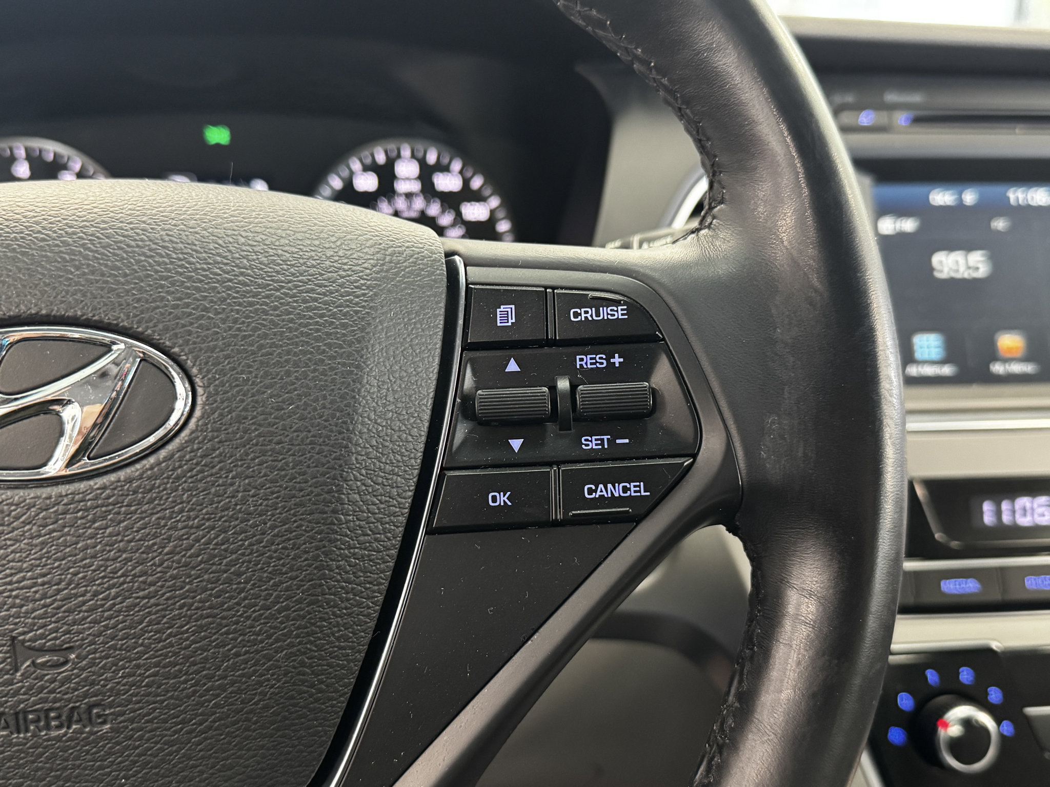 Used 2017 Hyundai Sonata Sport w/ Value Edition Package 02 FWD image 18