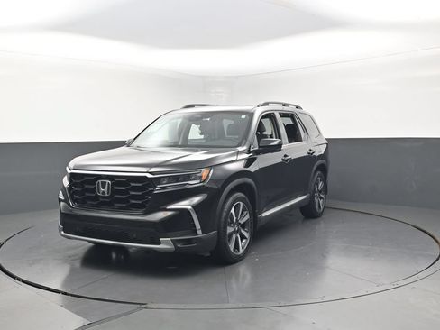 Used 2023 Honda Pilot Elite image 5