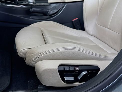 Used 2017 BMW 330i Sedan image 24