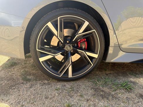 Used 2022 Audi RS 6 AWD/4WD image 36