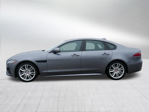 Used 2022 Jaguar XF R-Dynamic SE image 8