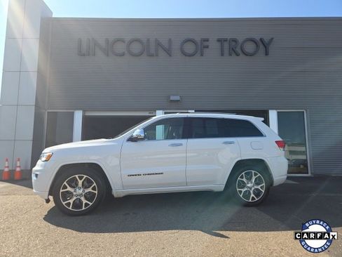 Used 2020 Jeep Grand Cherokee Overland image 1