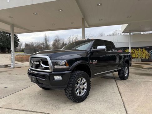 Used 2018 RAM 3500 Laramie Longhorn image 3