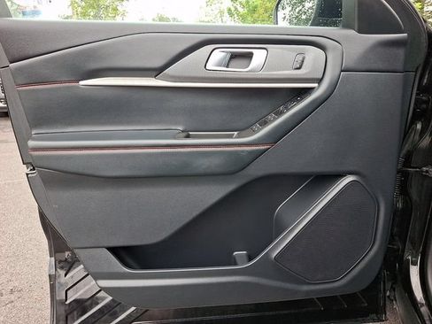 Certified 2025 Ford Explorer ST-Line AWD/4WD image 15