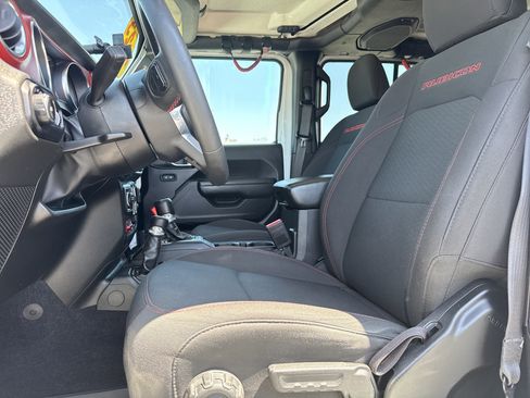 Used 2023 Jeep Wrangler Unlimited Rubicon AWD/4WD image 15