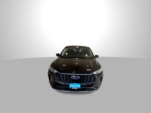 Used 2024 Ford Escape Active AWD/4WD image 3