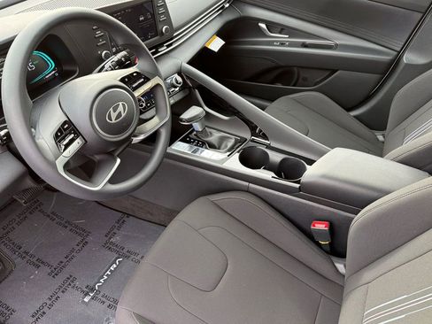 New 2026 Hyundai Elantra Blue image 8