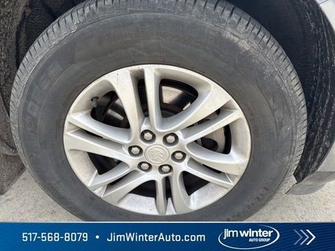 Used 2019 Buick Enclave Essence image 3