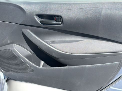 Used 2023 Toyota Corolla LE FWD image 33