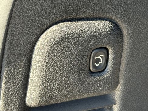 Used 2015 Jeep Grand Cherokee Limited image 11