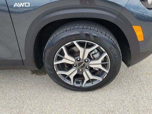 Used 2023 Kia Seltos EX AWD/4WD image 12