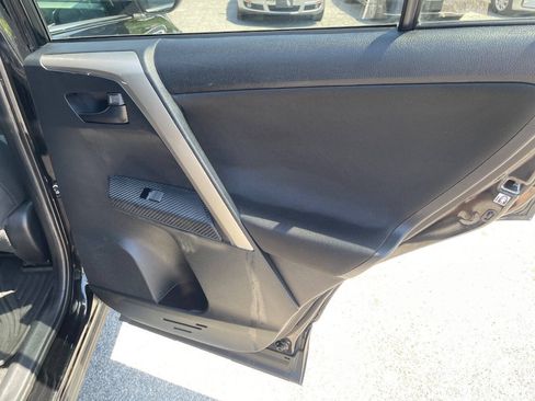 Used 2015 Toyota RAV4 LE AWD/4WD image 26