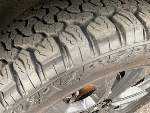Used 2020 Chevrolet Traverse RS w/ LPO, Floor Liner Package FWD image 25