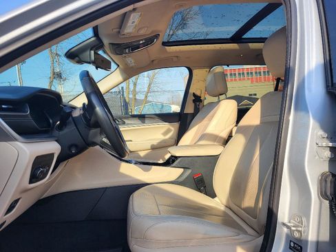 Used 2021 Jeep Grand Cherokee L Limited w/ Luxury Tech Group II image 9