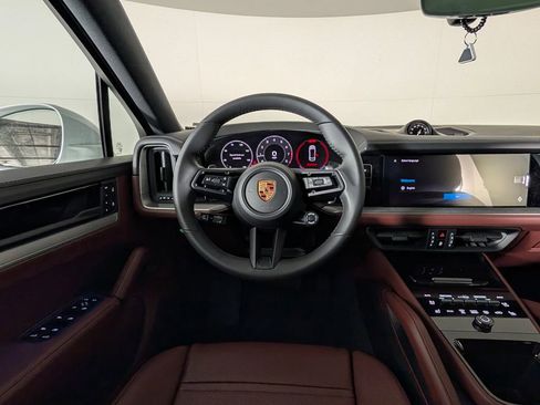 New 2026 Porsche Cayenne Coupe image 21